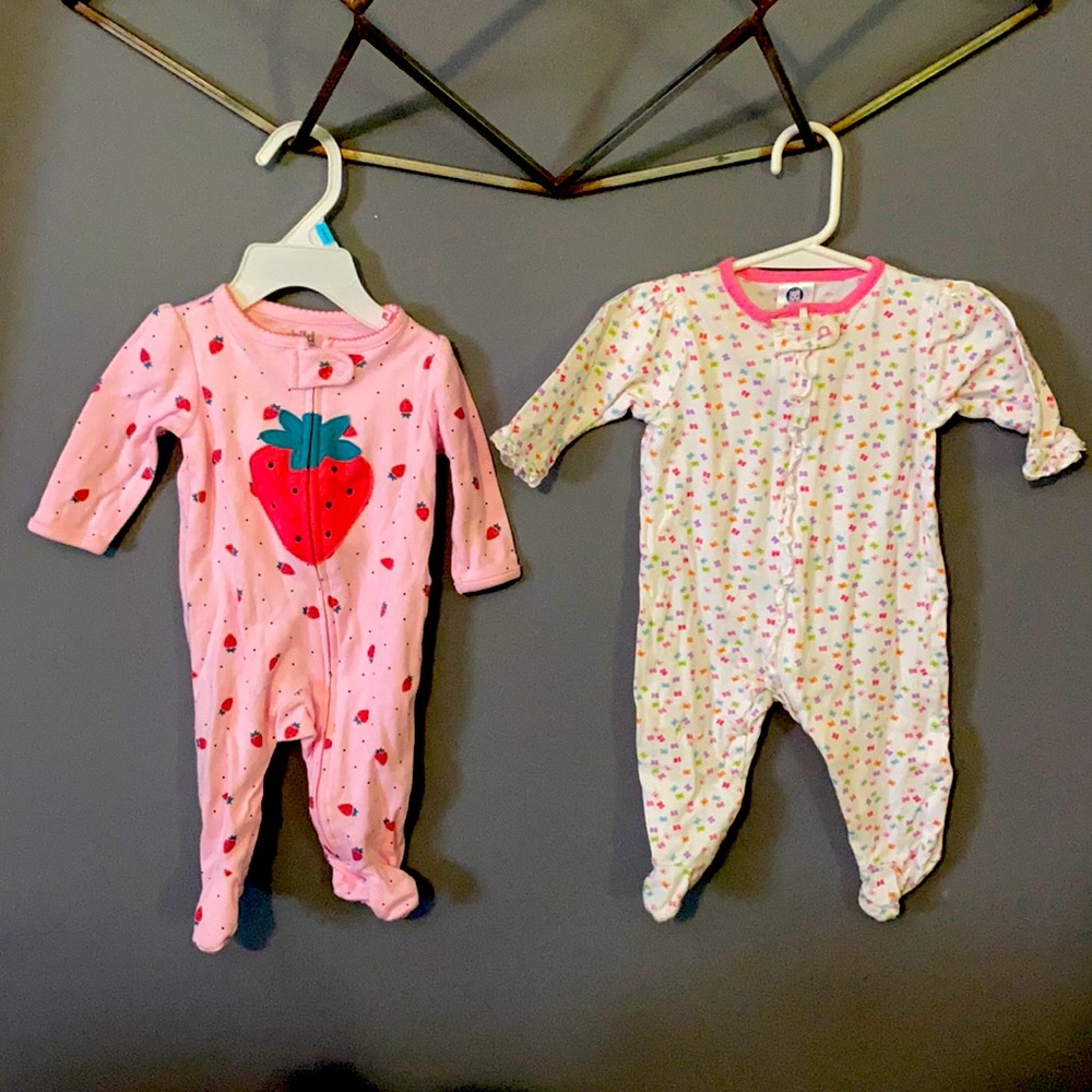 Baby footed bodysuits-Carter’s and gerber brand